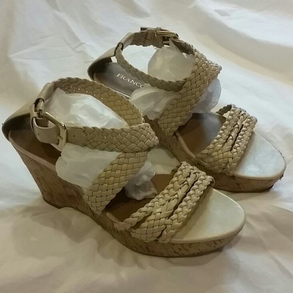 Platform sandals